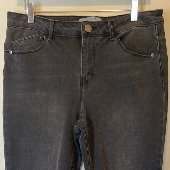 Wit & Wisdom NWOT ankle skinny, hi- rise, raw hem black denim jeans 10 - Picture 3 of 11
